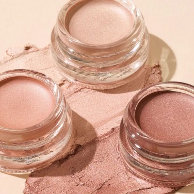 Nude cream eyeshadow pots with soft shimmer for natural, glowing eye makeup